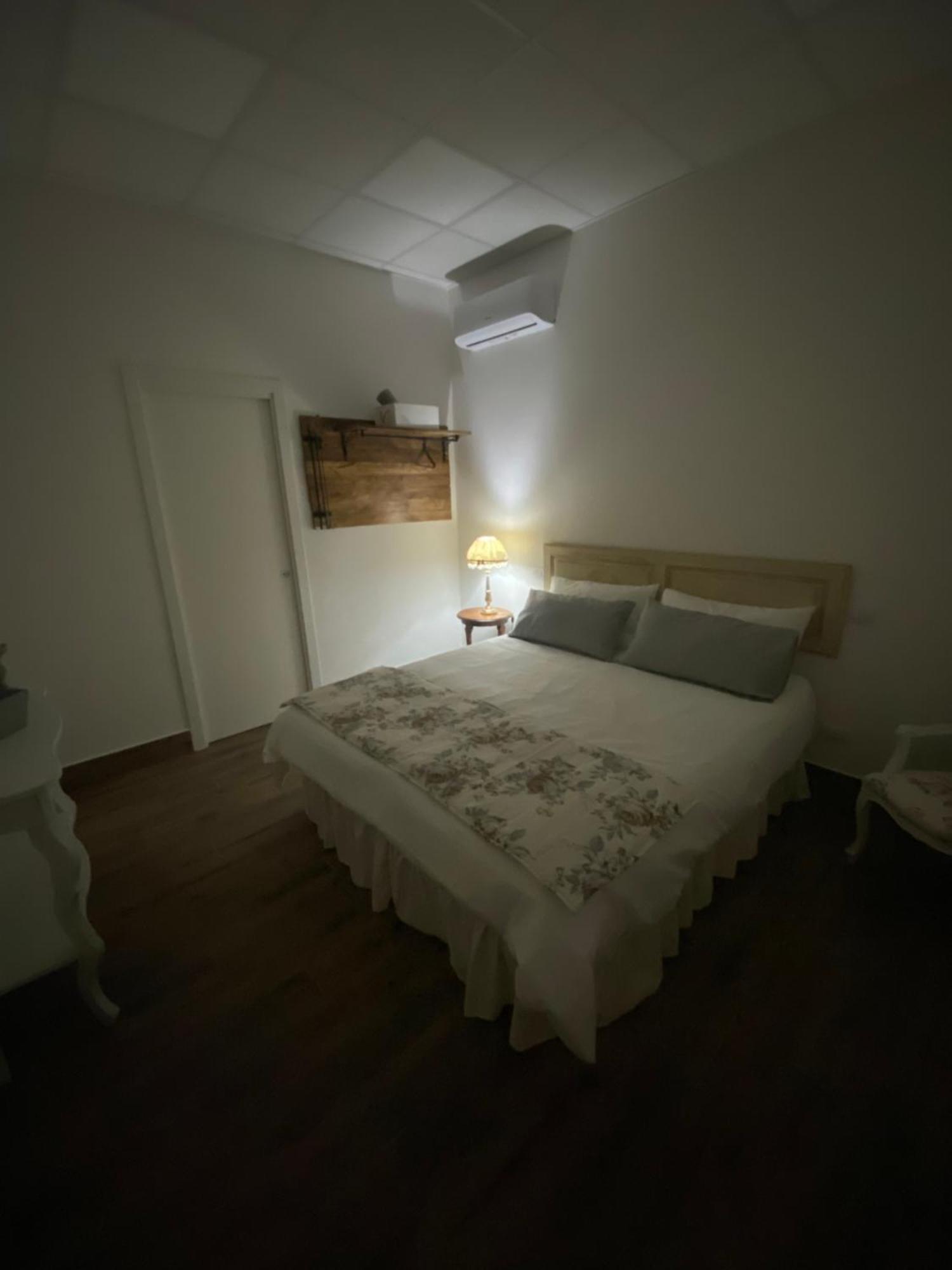 La Suite Di Laura Napoli Bagian luar foto