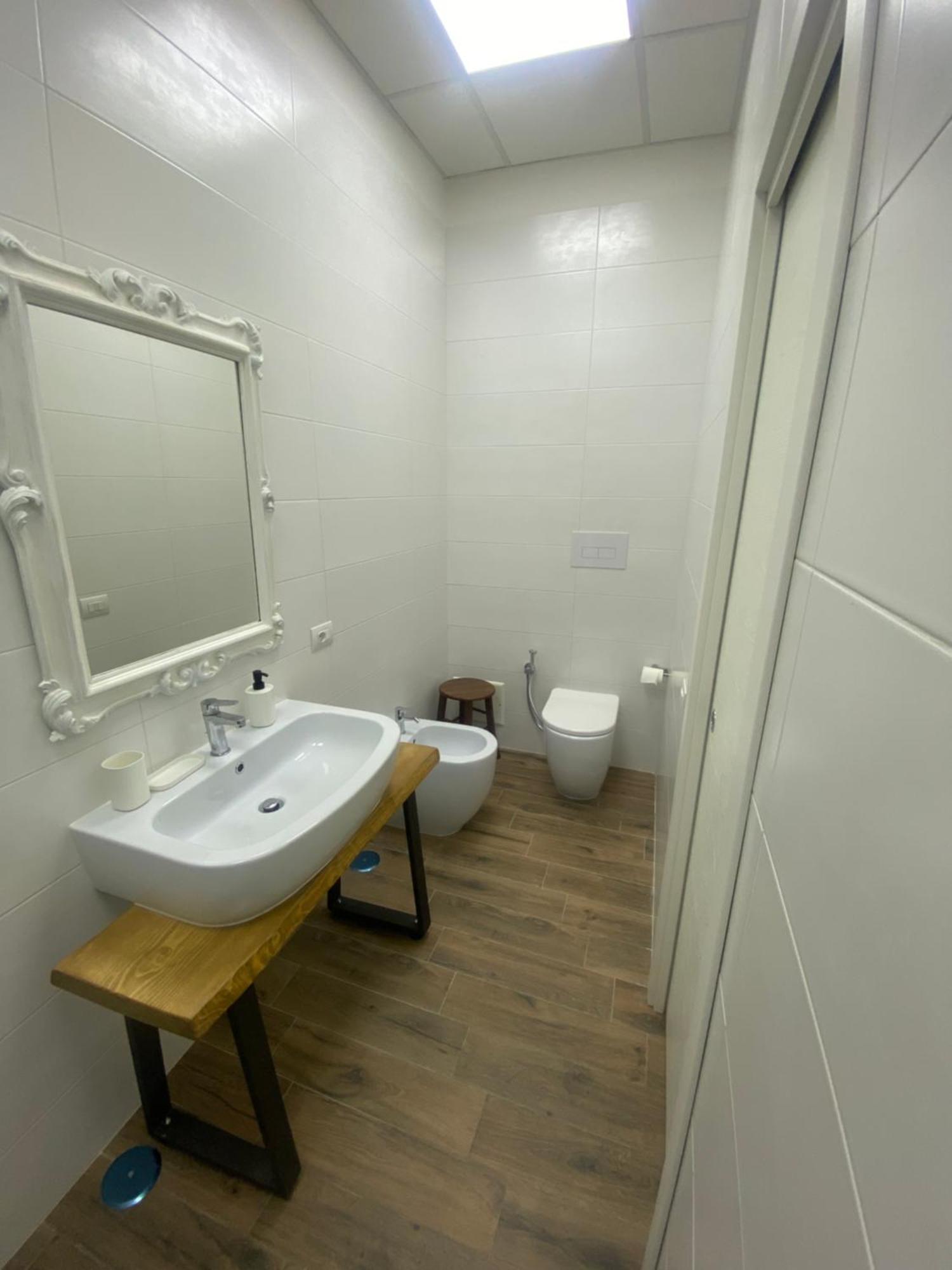 La Suite Di Laura Napoli Bagian luar foto
